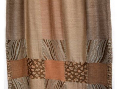 Katoenen sjaaltje met blokpatroon en enkele glittertjes onderaan