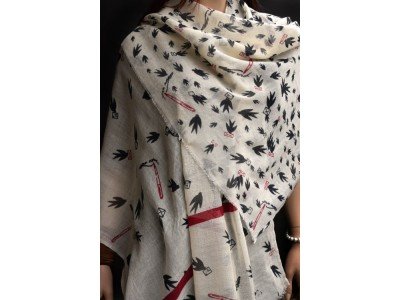 Wollen sjaal, vogels, offwhite, zwart en rood
