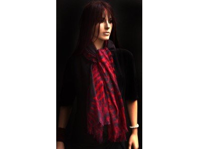 Wollen sjaal of stola, rood, bordeaux en taupe