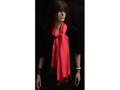 Rood roze zijden sjaal met franjes, jacquard