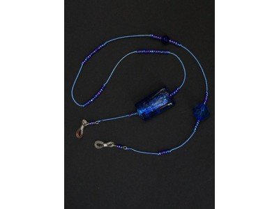 Handmade design brillenkoordje blauw, kralen, asymetrisch