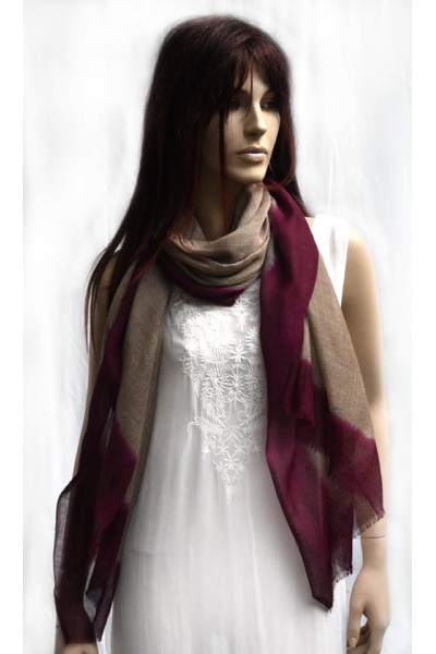 Sjaal of stola, donker fuchsia en taupe, wol en zijde